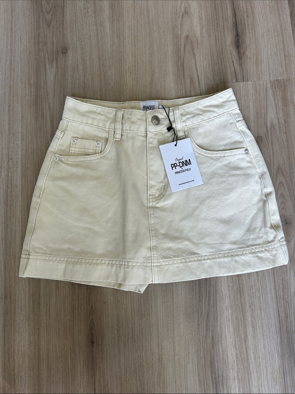 NWT Princess Polly High Waisted Cream Denim Skort US 2 AU 6